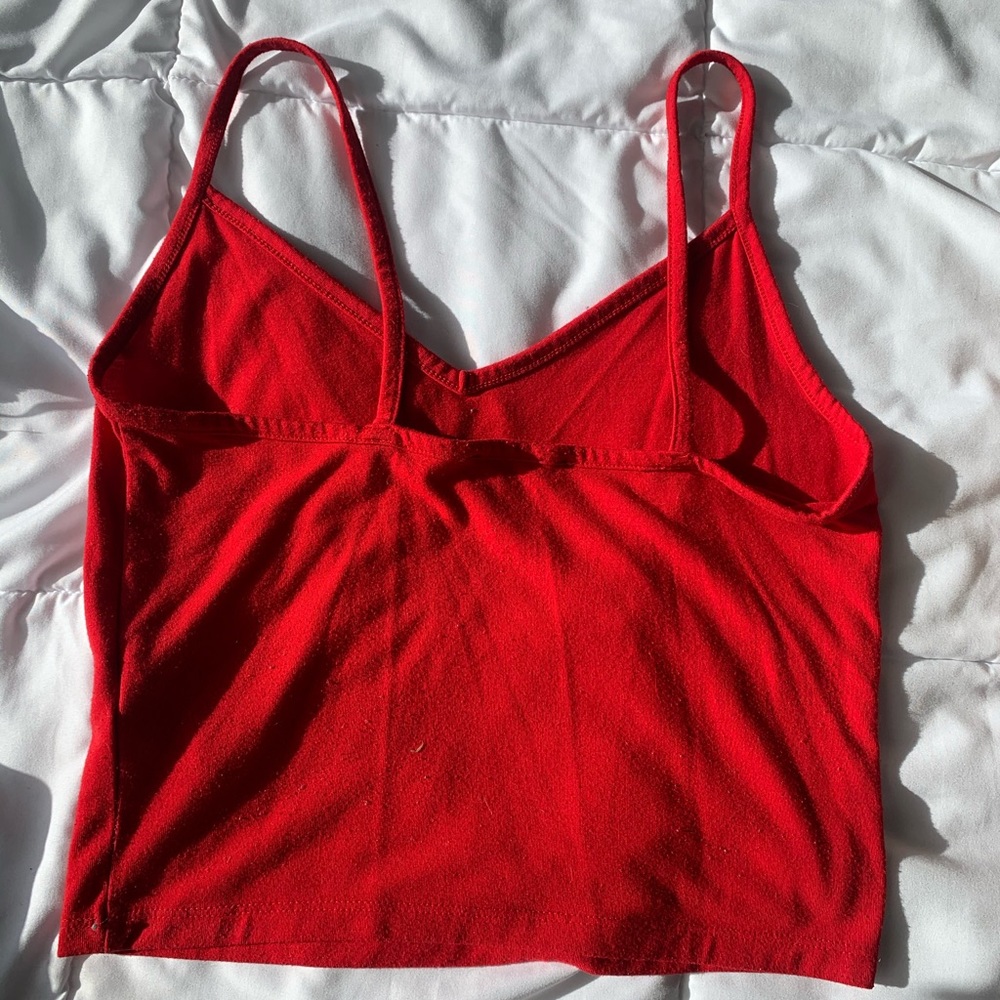 Red crop tank - Picture 2 of 2